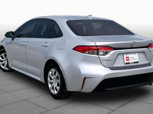 Used 2025 Toyota Corolla LE FWD image 11