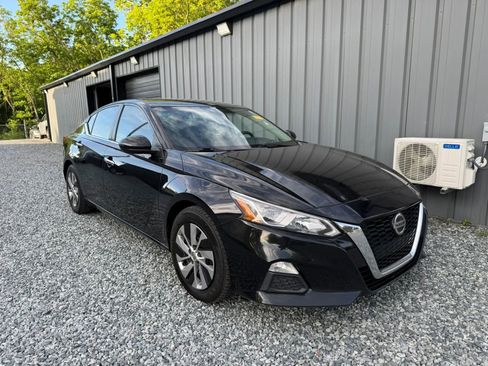 Used 2020 Nissan Altima 2.5 S FWD image 1