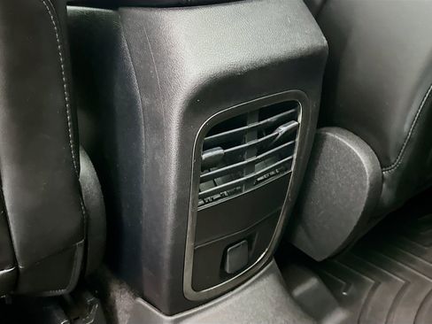 Used 2017 Lincoln MKC Select w/ Select Plus Package image 27