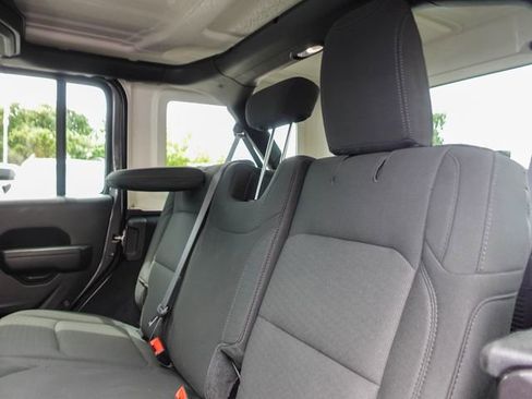 Used 2022 Jeep Wrangler Unlimited Sport AWD/4WD image 24