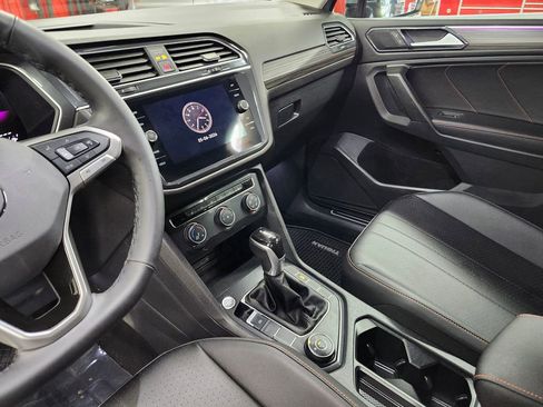 Certified 2024 Volkswagen Tiguan Wolfsburg Edition w/ Panoramic Sunroof Package AWD/4WD image 8