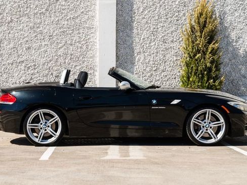 Used 2012 BMW Z4 sDrive35is image 11