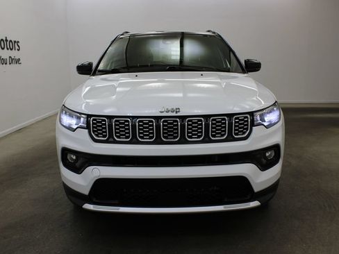 Used 2025 Jeep Compass Limited AWD/4WD image 7