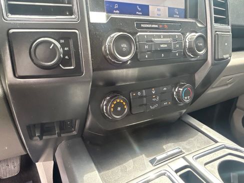 Certified 2020 Ford F150 XLT image 39