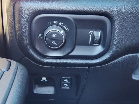 Used 2025 RAM 1500 Lone Star image 24