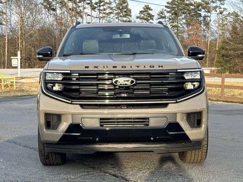 New 2026 Ford Expedition Max Platinum w/ Stealth Appearance Package image 3