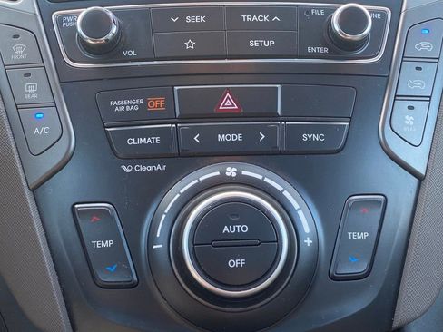 Used 2019 Hyundai Santa Fe XL image 21