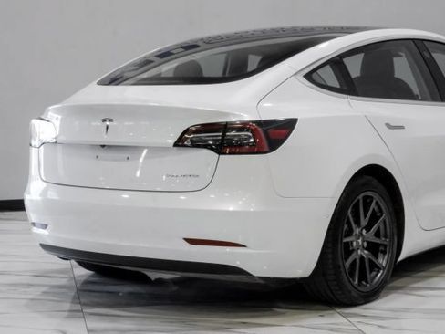 Used 2020 Tesla Model 3 Long Range AWD/4WD image 13