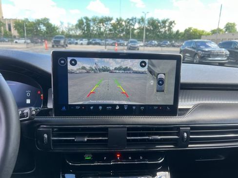 Certified 2023 Lincoln Corsair AWD w/ Equipment Group 101A image 22