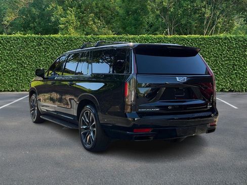 Used 2022 Cadillac Escalade ESV Sport w/ Touring Package AWD/4WD image 6