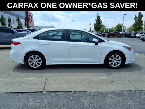 Used 2025 Toyota Corolla LE FWD image 8