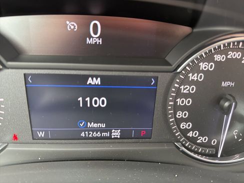 Used 2020 Cadillac XT4 Sport image 12