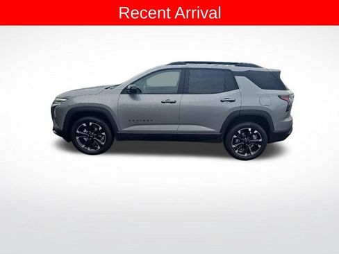 Used 2025 Chevrolet Equinox RS AWD/4WD image 3