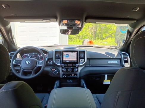 New 2026 RAM 1500 Big Horn AWD/4WD image 9