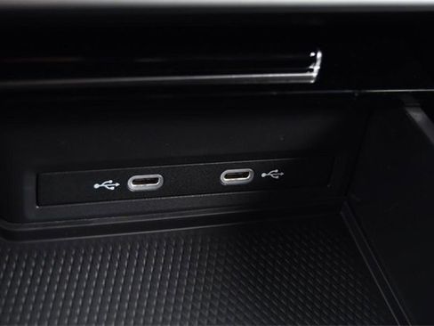 New 2026 Volkswagen Atlas Cross Sport SE image 16