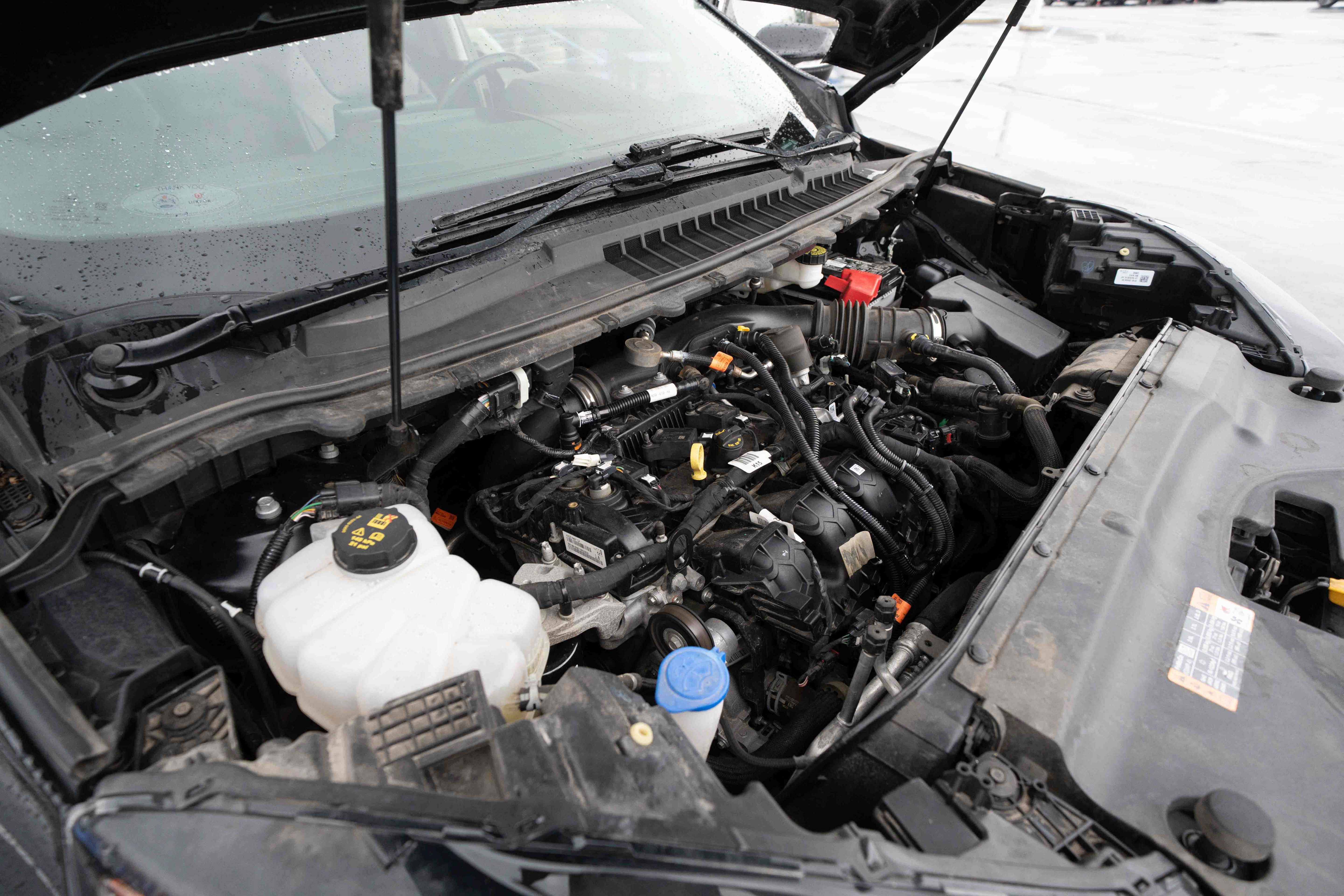 Used 2021 Ford Edge Titanium FWD image 33