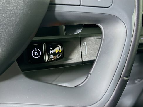 Used 2024 Kia EV9 Light image 25