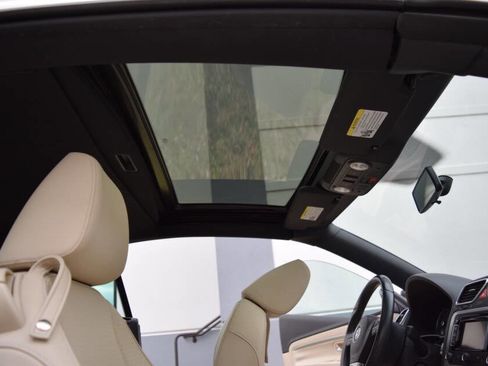 Used 2016 Volkswagen Eos Komfort image 36