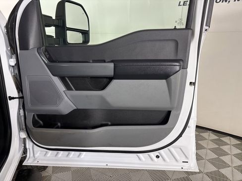Used 2024 Ford F250 XLT w/ FX4 Off-Road Package image 22