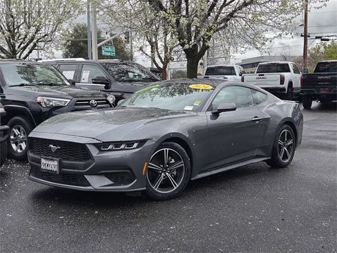 Used 2024 Ford Mustang Premium image 7