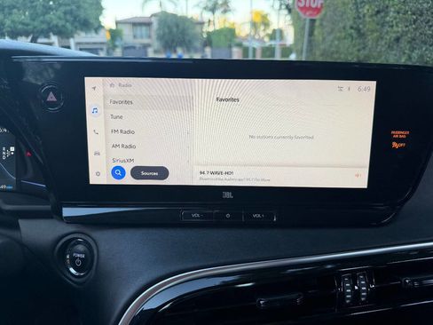 Used 2023 Toyota Mirai w/ Advanced Technology Package image 29