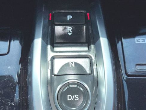 Used 2022 Acura MDX SH-AWD w/ Technology Package image 16