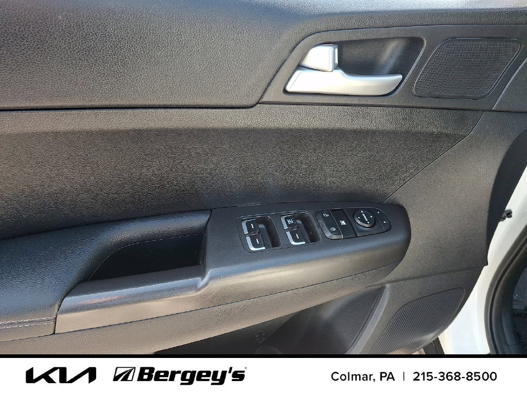 Certified 2022 Kia Sportage LX AWD/4WD image 15