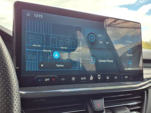 Used 2023 Ford Escape ST-Line w/ Tech Pack #1 FWD image 11