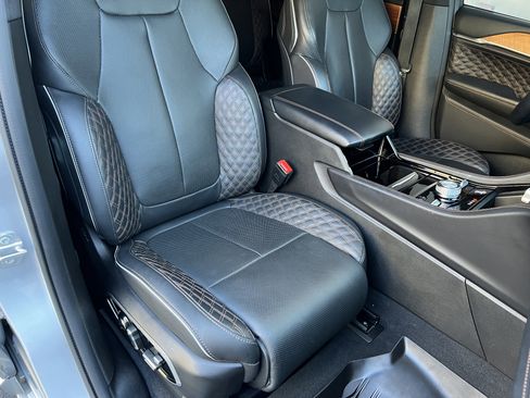 Used 2023 Jeep Grand Cherokee L Summit image 28