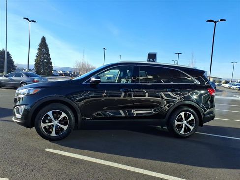 Used 2017 Kia Sorento EX image 5