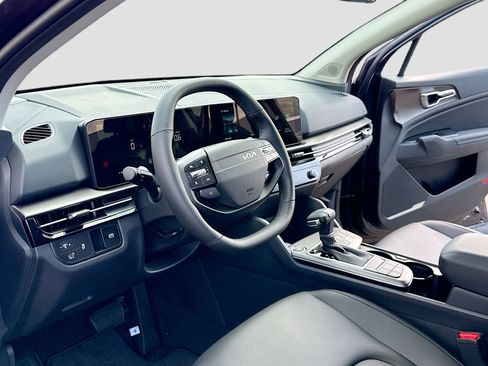 New 2026 Kia Sportage EX FWD image 4