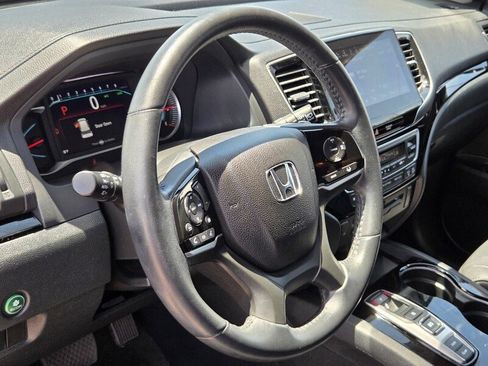 Used 2022 Honda Pilot Touring image 21