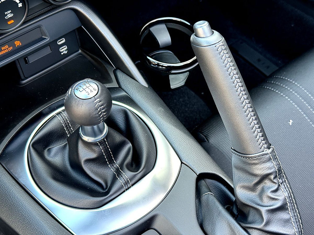 New 2026 MAZDA MX-5 Miata Sport w/ Interior Package RWD image 15