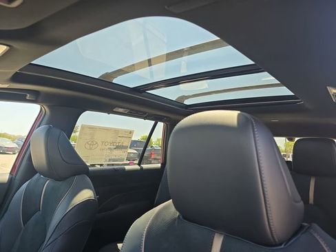 New 2026 Toyota Grand Highlander AWD Hybrid image 31