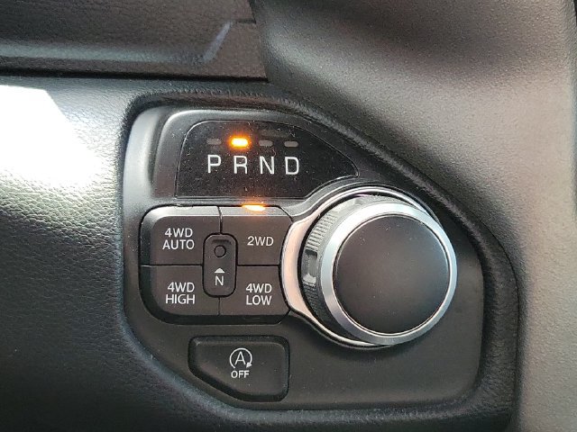 Used 2024 RAM 1500 Big Horn AWD/4WD image 30