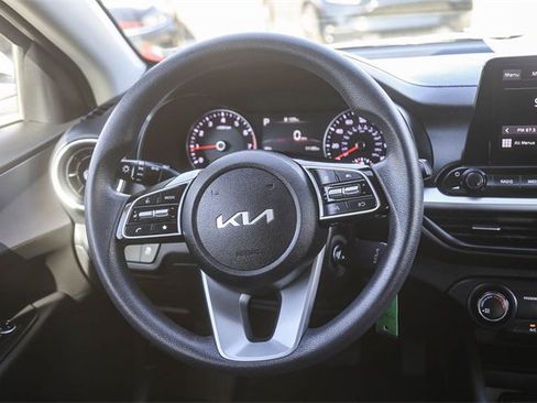 Used 2024 Kia Forte LXS image 17