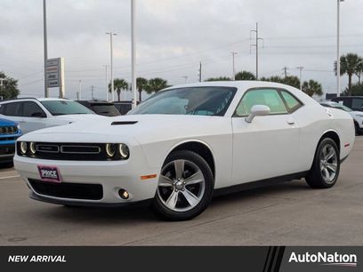 Used 2016 Dodge Challenger SXT