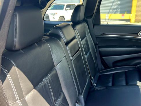 Used 2014 Jeep Grand Cherokee Limited image 11