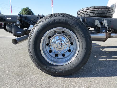 New 2026 RAM 3500 Tradesman w/ Chrome Appearance Group image 12