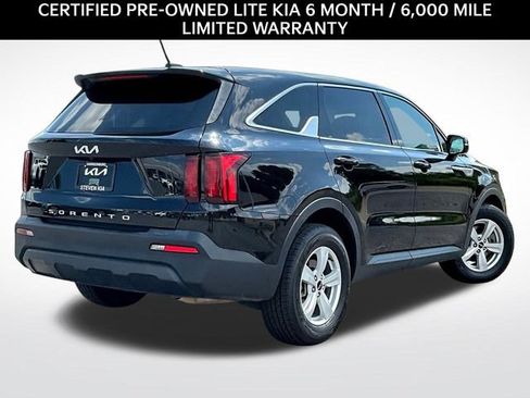 Used 2022 Kia Sorento LX FWD image 6