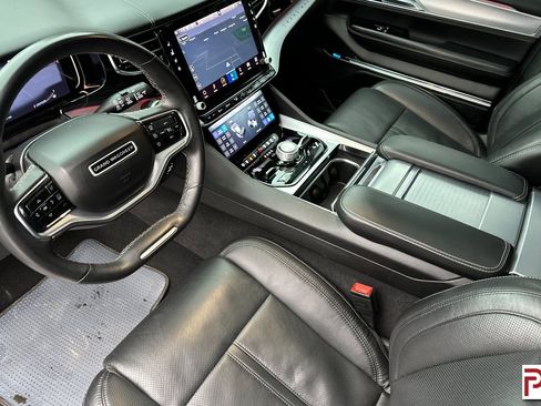Used 2022 Jeep Grand Wagoneer Series I image 10