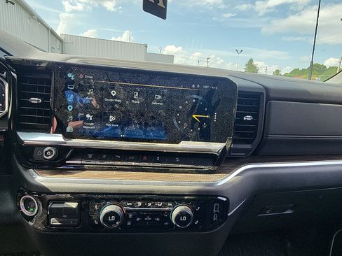 Used 2025 Chevrolet Silverado 2500 LT w/ All Star Edition AWD/4WD image 14
