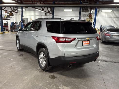 Used 2020 Chevrolet Traverse LT w/ LPO, Cargo Package image 2