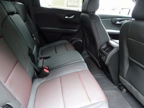 Used 2022 Chevrolet Blazer RS image 12