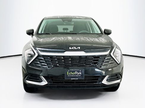Used 2024 Kia Sportage LX image 2