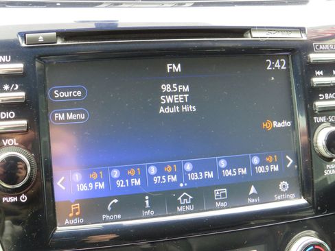 Used 2017 Nissan Murano SL image 21