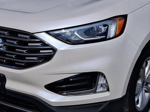 Used 2019 Ford Edge SEL w/ Equipment Group 201A AWD/4WD image 9