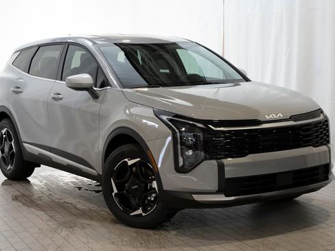 New 2026 Kia Sportage EX FWD image 1