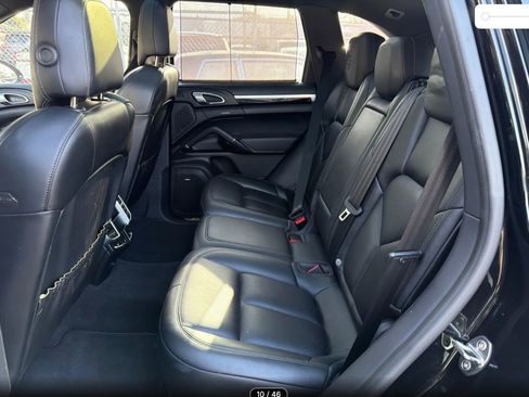 Used 2017 Porsche Cayenne S image 5