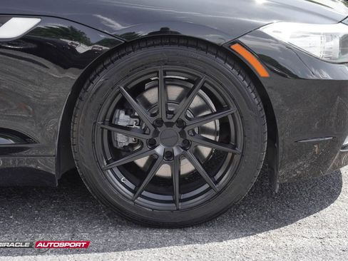 Used 2011 BMW Z4 sDrive35i image 10